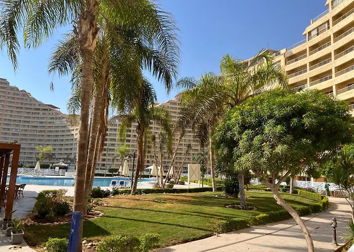 Porto Sokhna Pyramids For Family *